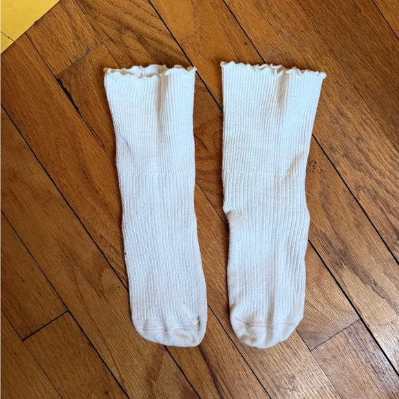 Well worn socks ruffle - Picture 7 of 7